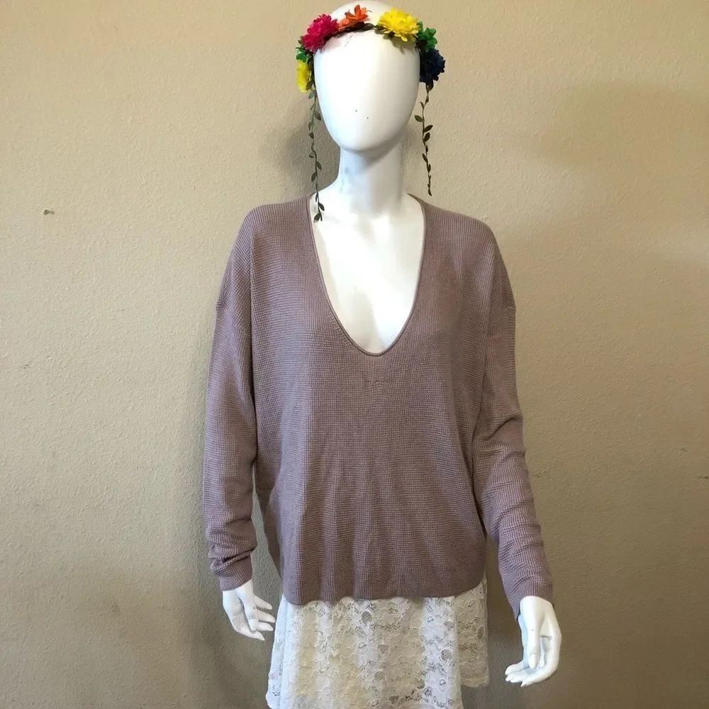 BP Textured Stitch V-Neck Pullover Size Large - Picture 2 of 8